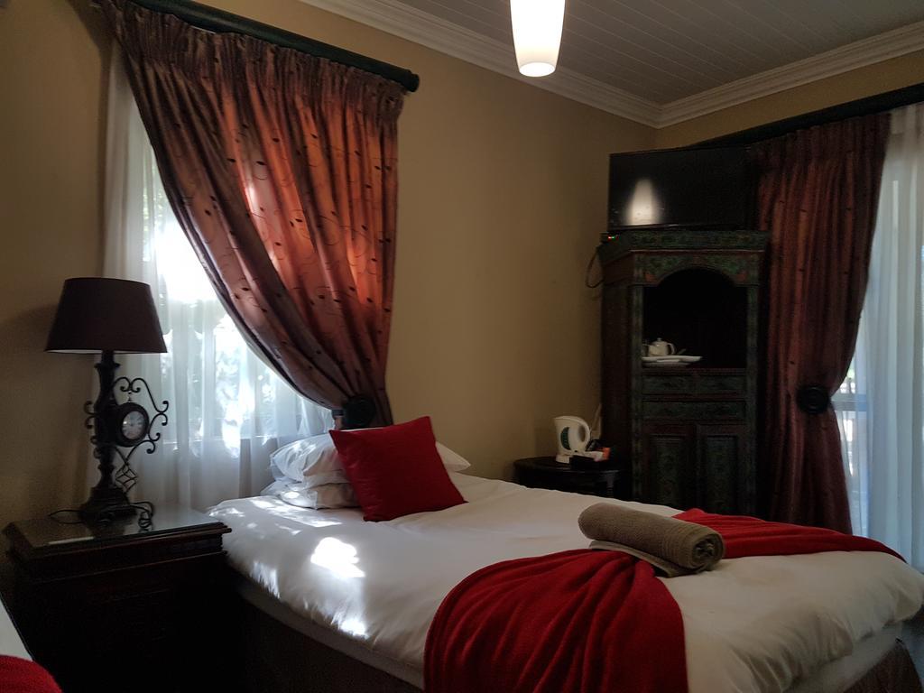 Santai Guesthouse Brits Eksteriør bilde