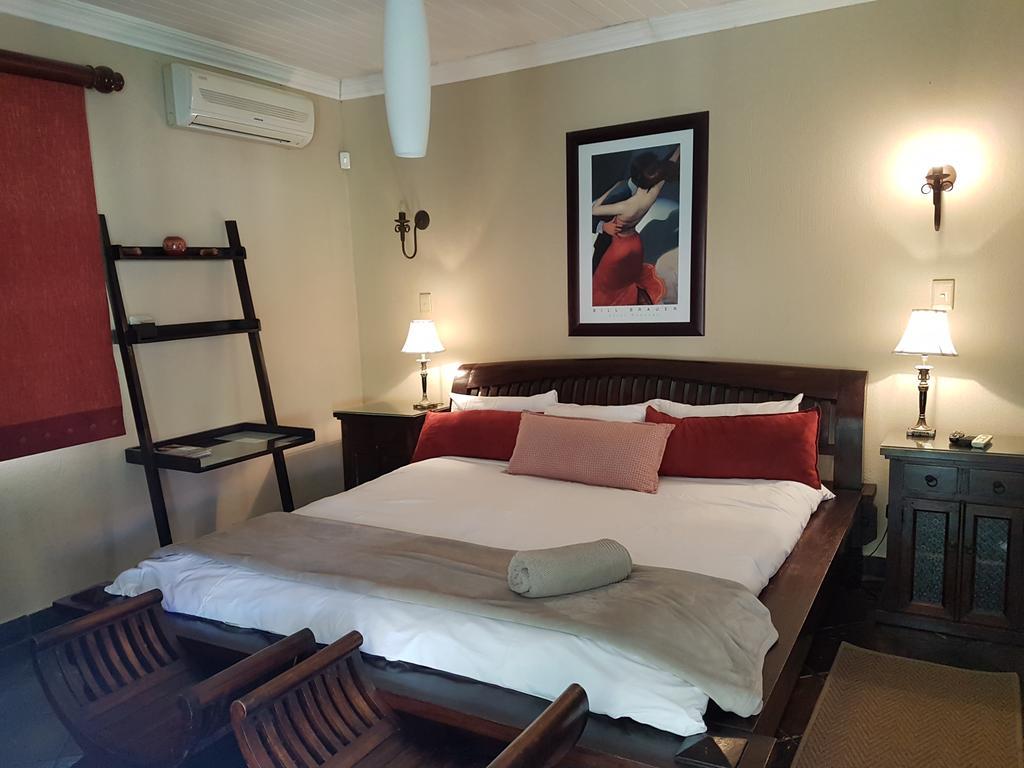 Santai Guesthouse Brits Eksteriør bilde
